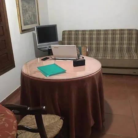 Homestay Palacete Magistral Dominguez