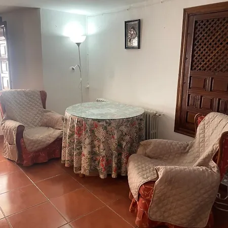 Palacete Magistral Dominguez Homestay