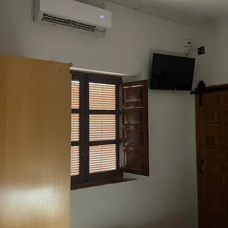 Homestay Palacete Magistral Dominguez *