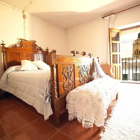 Homestay Palacete Magistral Dominguez