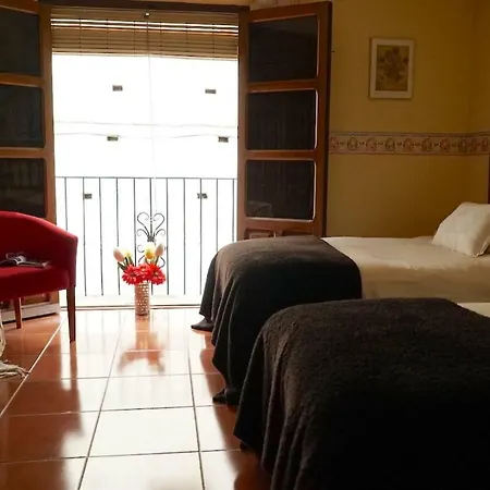 Homestay Palacete Magistral Dominguez
